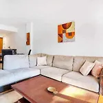 Espanhouse Linda Торевьиа